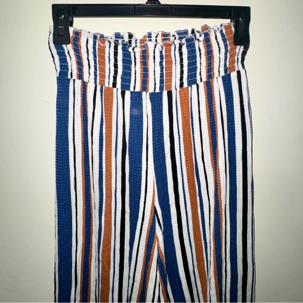 Love Tree Striped Cropped Pants in Blue/White/Tan - Picture 2 of 8